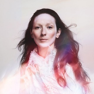 News Added Jun 09, 2014 My Brightest Diamond is the project of singer–songwriter and multi-instrumentalist Shara Worden. The band has released three studio albums, 2006's Bring Me the Workhorse, 2008's A Thousand Shark's Teeth and 2011's All Things Will Unwind, along with remix albums Tear It Down and Shark Remixes, Volumes 1-4. Worden has also […]
