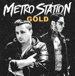 News Added Sep 17, 2014 Metro Station is a pop rock band from Los Angeles that became popular after a hit song called "Shake It" reached the Billboard Top 10 list in 2008. Currently the band includes both founding members Trace Cyrus (the adopted son of country singer Billy Ray Cyrus and half-brother of Miley […]