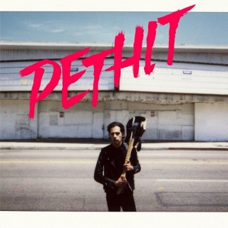 News Added Sep 11, 2014 Via instagram, brazilian singer-songwriter Thiago Pethit annound his upcoming 3rd album, called Rock'n'Roll Sugar Darling. Produced by Kassin and Adriano Cintra, what we have so far is the album cover, directed by Pedro Inoue and shot by Gianfranco Briceño. How Pethit said himself, "it's fucking rock and roll, my darlings"! […]
