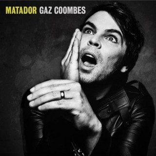 News Added Jan 09, 2015 Former leader of Supergrass, the most underrated british band of the last two decades, Gaz Coombes is the ultimate underdog, praised by critics and faithful fans but fortunately deaf to the sirens of show business. Shiny pop gems and adventurous electronic landscapes, after the excellent Here Comes The Bombes Gaz […]
