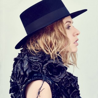 News Added Jul 05, 2015 In just under four months American singer-songwriter and musician ZZ Ward will release her second studio album, and she revealed her tour plans in support of it. ZZ Ward's upcoming North American tour will begin in the summer on Aug. 28 in Dallas, and it will wrap up in the […]