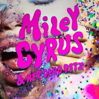 News Added Aug 31, 2015 “Bangerz” princess Miley Cyrus has delivered for free (as previously rumored) her fifth studio album called “Miley Cyrus and her Dead Petz“, which was released as free download on Soundcloud after the 2015 MTV Video Music Awards on Sunday August 30th. The singer closed the show performing with 30 drag […]