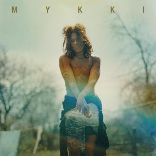 News Added Jul 21, 2016 After a brief hiatus to focus on journalistic anthropology and a few mixtapes already released, the major promise of "queer-rap", Mykki Blanco, finally gives details of his debut album, entitled "Mykki". The record will be released by September 16th and will be produced by Jeremiah Meece (ex-The Drum) and Yoann […]