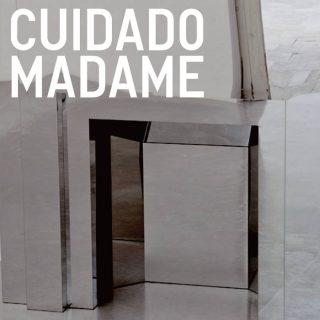 News Added Mar 18, 2017 Arto Lindsay, a member of the 1970's no wave band DNA and an influential solo musician, has announced a album. "Cuidado Madame" is his first solo material in 13 years; his last full length was 2004's "Salt". "Cuidado Madame"'s title is a mix of the portuguese word for "be careful" […]
