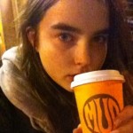 Profile picture of Natália Araújo